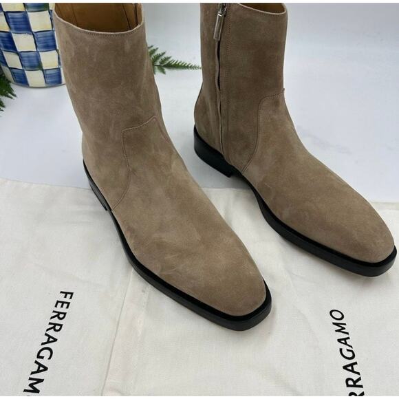 Men’s Salvatore Ferragamo suede Gerald ankle boots size 8.5 EE made in Italy - Picture 1 of 10